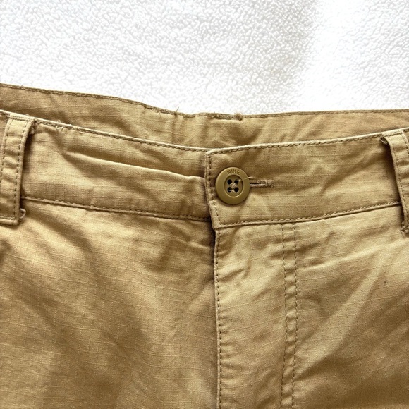 Nike Men's Khaki Woven 6th Man Woven  Performance Athletic Cargo Shorts Size 32 - Picture 5 of 13